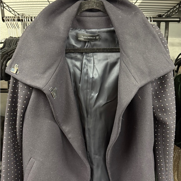 Zara navy coat with studded sleeves seen on gossip girl - Picture 12 of 15